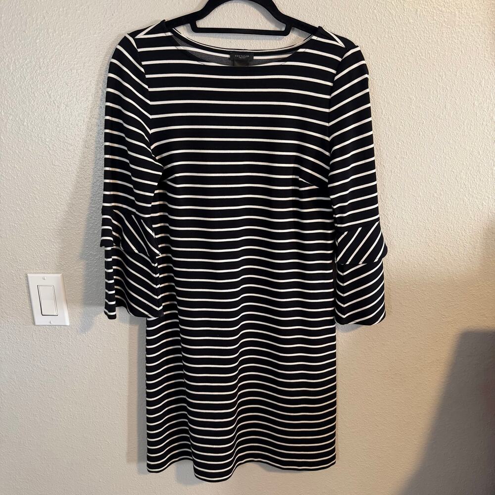 Ann Taylor Black and White Striped Shift Dress Size XS - Picture 2 of 5